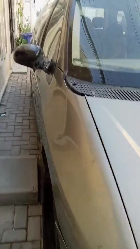 السلام عليكم وند ستار 2002 كير ومكينه افلون صدر نص عمر بور ستيرن ثكيل رقم نينوى الماني سنويه صاقطه ب2019 بس ممستلمين ارقام اتروح اتمشي معامله طبيعي وتستلم ارقام انكليزي السعر 23 وبيه مجال اتصال ***********
