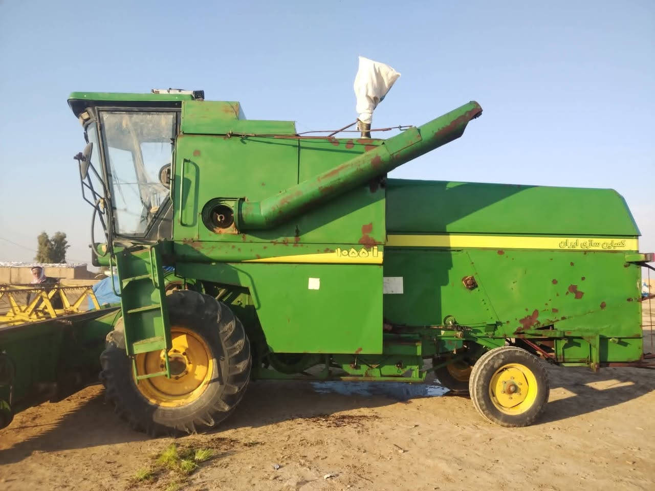 دراسه جوندير. ايراني.
محرك جوندير. الماني
شرط. لا صرف ولانفخ
موديل. 2013العنوان مخمور ناحية القراج 
السعر 15مليون وبيها مجال
رقم الهاتف. ***********
