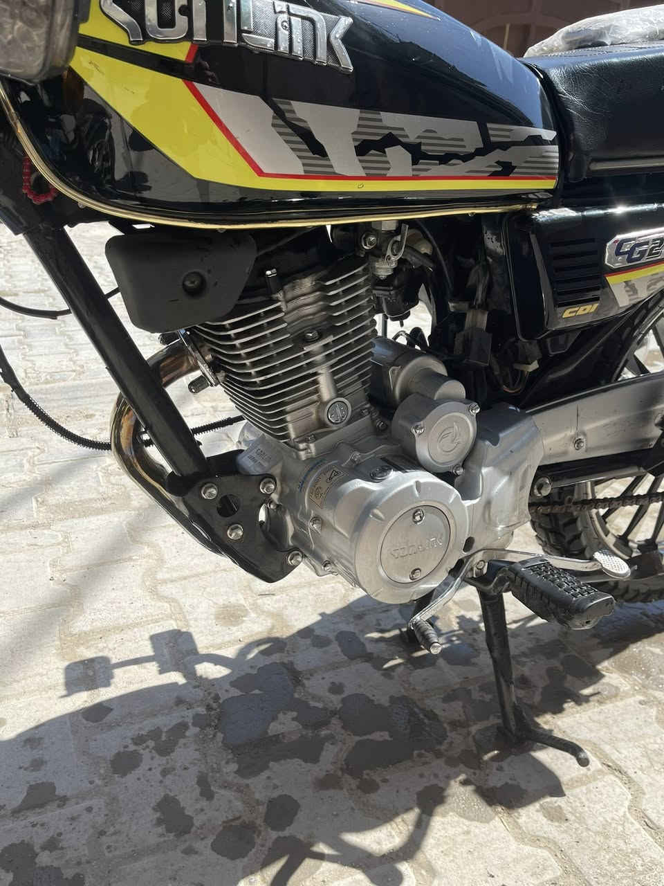 سلام عليكم اخوان دراجه سونك موديل2025
دراجه جديده اوراق كامله ماشيه10 تلاف اخوان دراجه ابد ماطالع بيها نازله من رمبه  نازله من معرض صالها٥ اشهر  صارت عليه٩٥٠ الف تمام كلها كامله مابيها كل نقص الدارجه  اشاير لايتات نكره سلف هندر كله كامل اريدها ب٩٠٠ وبيها مجال لشراي مكاني بغداد الدوره
***********
