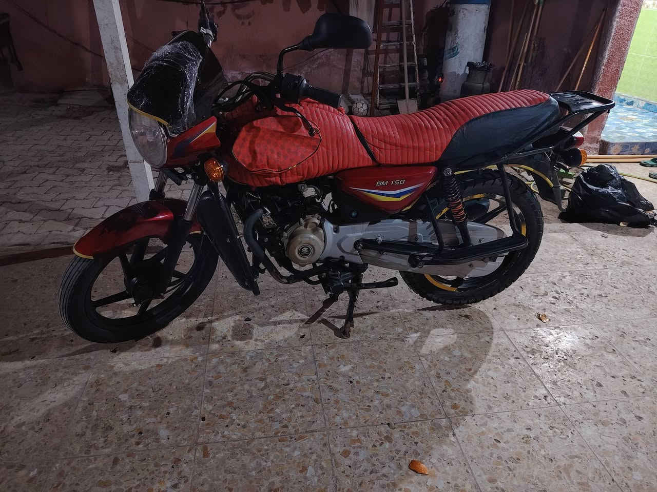 سلام عليكم بوكسر للبيع 2019  امرقمه ما بيها أي نقص مكاني بغداد سبع اقصور. السعر مليون ونص ***********
