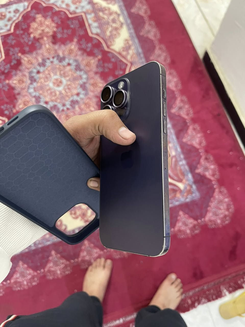 14 برو ماكس للبيع ذاكره 256 لو بنفسجي دبل سيم كارت بطاريه 84 امبدل ضهر فقط سعر 775 الف رقم ***********
