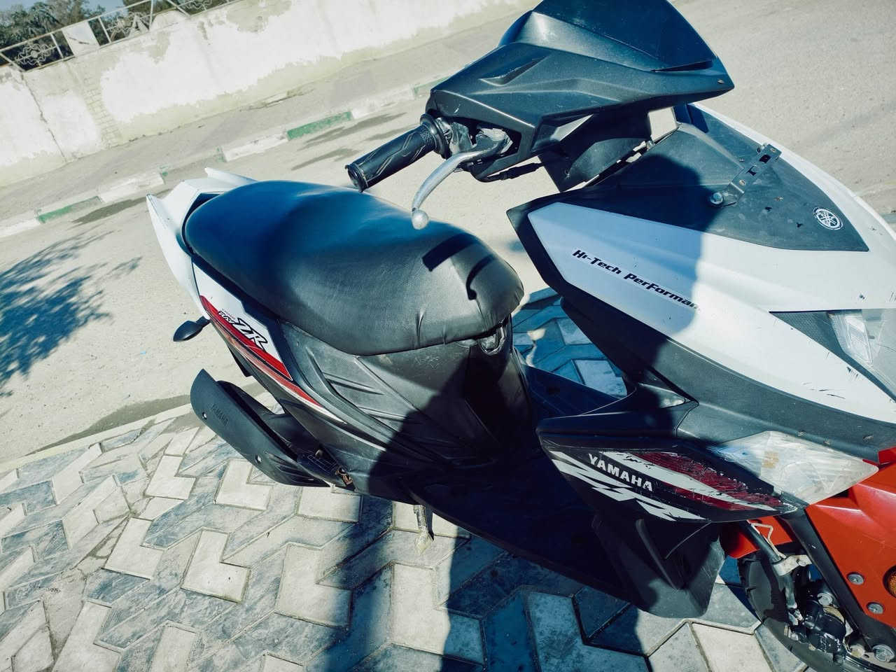 السلام عليكم دراجه زتار موديل 19 750 وبيها مجال للشراي عنوان السماوه***********
