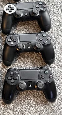 جوستكات بلي4 • أصليات • توصيل متوفر