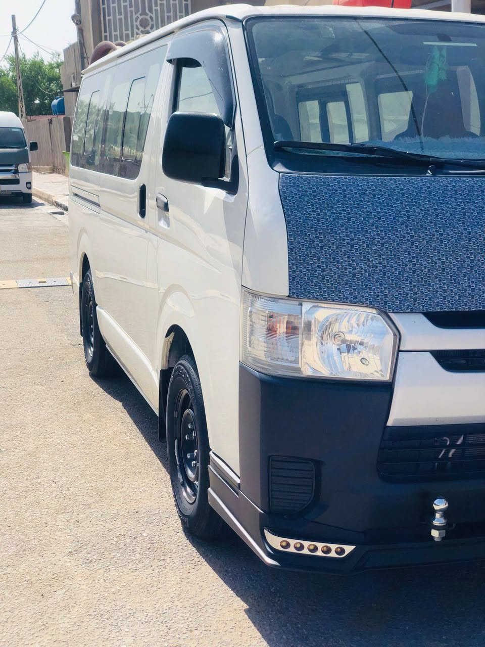 السلام عليكم هايسه زعره للبيع موديل 14 لسياره تخم تاير جديد حداديه وصدر جديد كير ومكينه اكسل جديد السياره مال جنايه ما مفتوح منهه برغي من جوه موديل 14 لسياره بارد بل جنطه ولباقيه كفاله عامه درع وره رقم بغداد للتصال ***********
