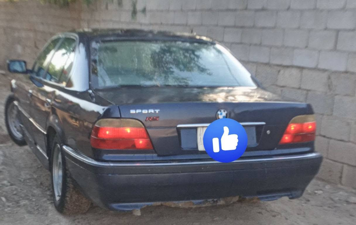 السلام عليكم سيارة بي ام خفاش موديل 95 محورة مكينة فيفي تي مكينة كير صدر تخم تاير رقم بغداد سنوية منتهية موازي ماشي بمعاملة مكان السيارة واسط الكوت السعر 37 وبيها مجال موبايل ***********
