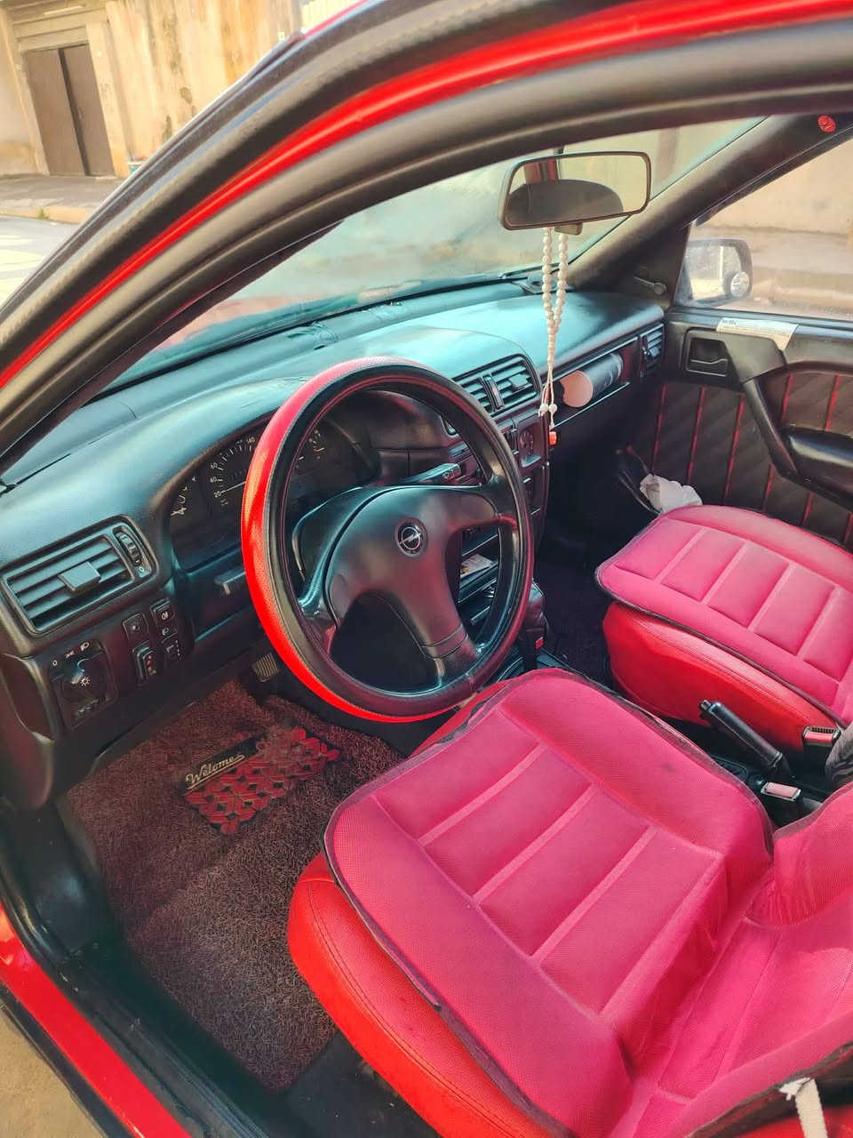 مكلف بل نشر 

فكترا موديل 92 حجم20   كير تومتيك سياره جاهزه شرط لتحويل من لشرعي لسعر 40 رقم ***********
