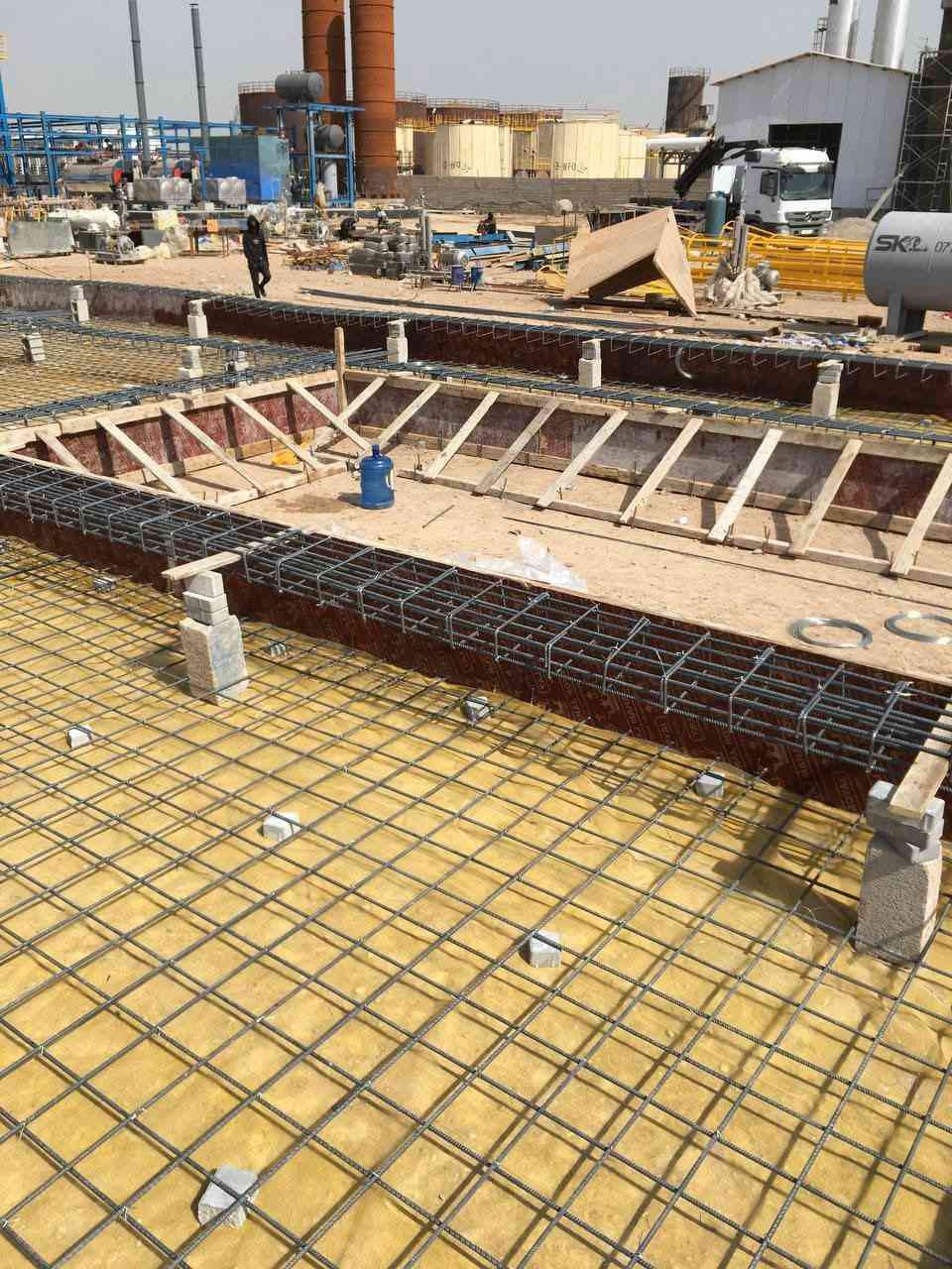 السلام عليكم  شغل درجه اولى اتريد         اسلمك هيكل استلام مهندس نشتغل ارضيه او سكف او بنايه  ***********
