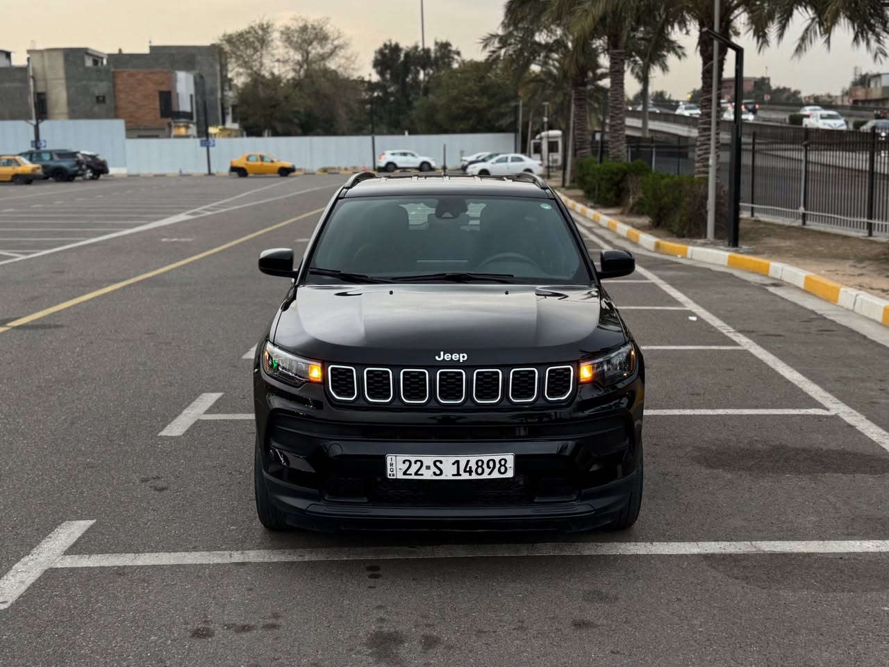 جيب كومباس 2024 اخت الكلين
حادث طخة خفيفة ( جميع الايرباكات سليمه )
ماشية 14 فقط جديدة جدا وبوضع الشركة
گير محرك صدر كهربائيات بلاد و100%

حادثها جدا بسيط طخة صغيرة بالصندوق فقط بدون اي دواخل ( شواصي لغود حوض كلهن كفالة نقطة مابيهن ) 
وعندي بيها سونار المندلاوي 

 فور ويل  - رادار امامي  - تحديد مسار - قطعتين تبريد - شاشة الحجم الكبير  - بصمة - اوتو ستوب - ثلاث انظمة قيادة - قيادة ذاتيه  -توقف ذاتي عند الاقتراب من اي جسم ( مانع تصادم ) -  مثبت سرعة  -   وبعد بيها هووواي مواصفات 

السيارة جديدة بمعنى الكلمة وبالواقع بعد احلى وجاهزة بدون نقص واي گلوب مامشتغل بالدشبول وترايها مال زيرو 

 وكل التفاصيل مذكورة بالكامل 
مكانها بغداد
مرقم اربيل جديد تحويل بأي وقت
‏‎السعر 163 وبيها مجال بسيط
‏‎للأستفسار هذا رقمي
***********
