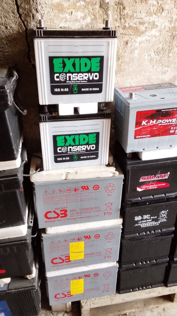 سلام عليكم… عروض بطاريات
متوفر كافة انواع بطاريات السيارات والمولدات 
مختلف الشركات الاصلية والوكالات
يوجد بطاريات بالة جديد مع ضمان شهر
ويوجد بطاريات جديدة كارتون مع ضمان 3 اشهر الى 6 اشهر
شرط الفحص كل الي عليك تتواصل ويانا وضمانك حقيقي 
مكاني بغداد ويوجد توصيل لكافة انحاء العراق
نوصلك لحد بابك
تواصل واتساب ***********
