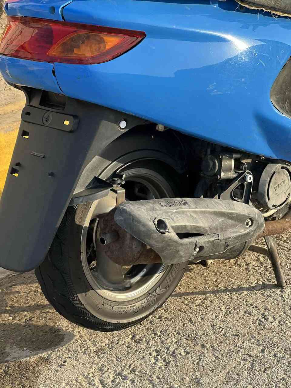 فراشه حاويه للبيع شوفت عينك النضافه كفاله عامه مكينه بطنهة بعدهي صفره تجي وتجيب الف مصلح وياك مكينه ما مفتر بيهة برغي شوف الصور للأستفسار اكثر علق واني اجيك خاص او اتصل *********** وبيه واتساب
