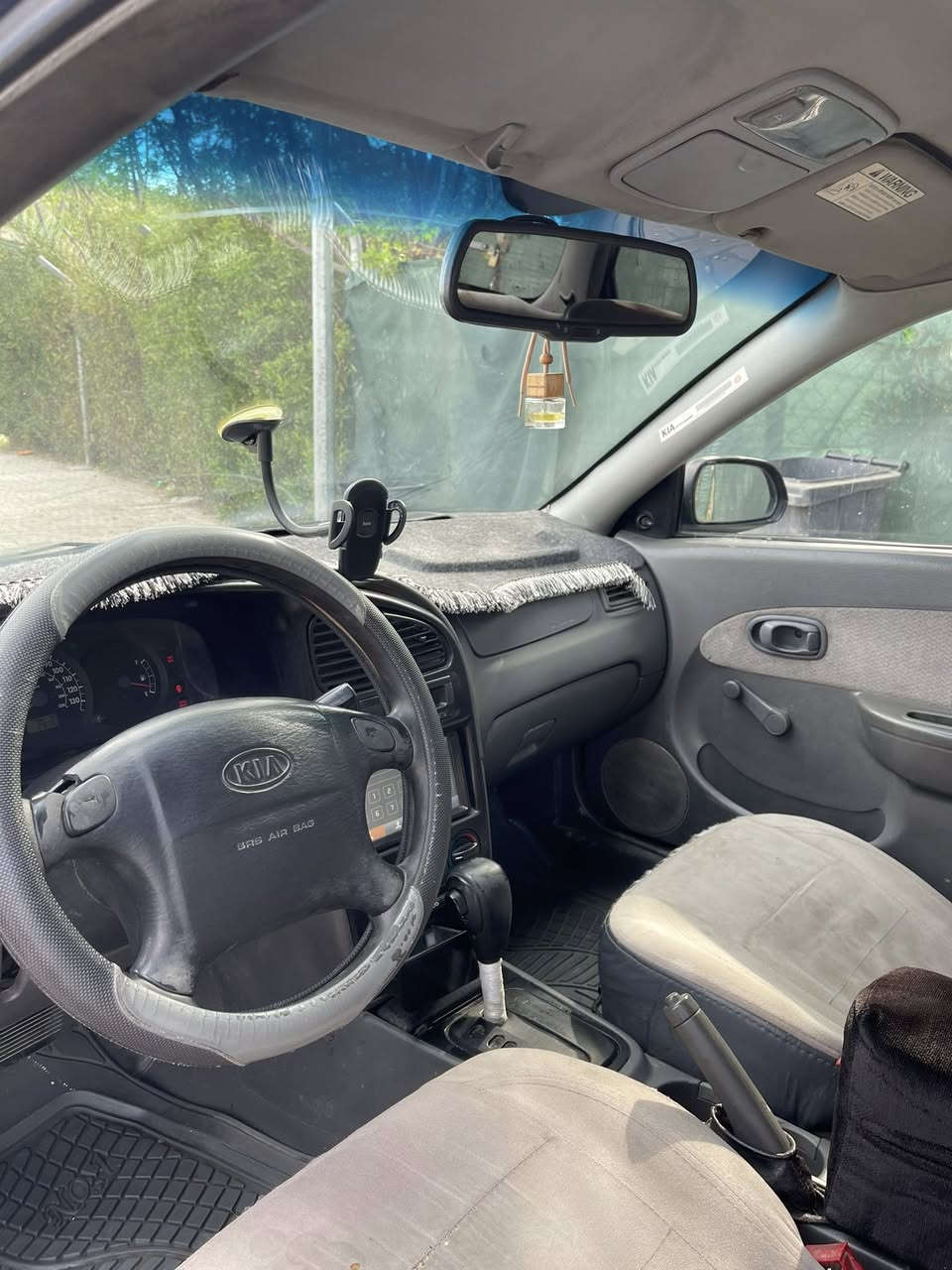 تحية طيبه…. من رخصة الادمن المحترم
سياره سپكترا موديل 2002
رقم جديد الدولي  بشرط تحويل و وكاله
السياره صبغ عام اثر جراد ومكفوله من الگصه والدواخل
گير توماتيك 
السياره رقم سليمانيه وباسمي يعني التحويل ثاني يوم
سعرها 38 ورقه وبيها مجال بسيط
***********
موجود واتساب
