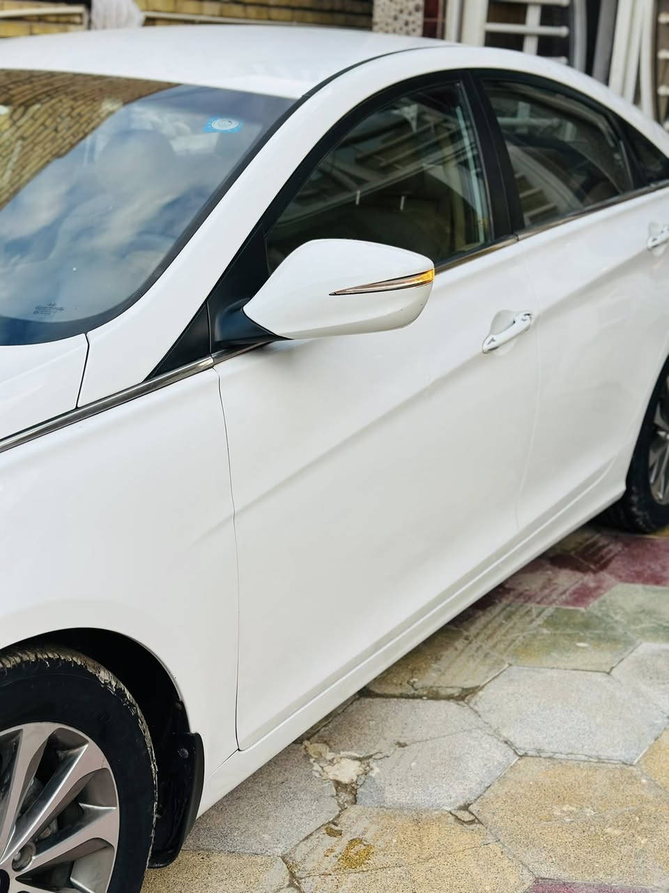 السلام عليكم اخوان .
@السعر 143 مجال جدا بسيط حك الجية 
⚔️ ⚔️ ♥️ سوناتا للبيع خليجي13 شكل 14 الشركة العامة للسيارات رقم بغداد 🚶 ماشية 136 حقيقي تدك جرس ب 120
مواصفات ⚔️ ⚔️ ♥️ حساس خلفي مري شفط كشن كهرباء تبريد قطعتين اشاير بالمري ويل سجينة تحكمات ستيرن 
شفتات بالستيرن 
⚔️ 🗡️ مكينة 2400 دوش جديدة كلش بدون تنقيص وبدون بخار نهائيا مفتوح قبق ولفات
حدادية جديدة تخم تاير جديد
غرفة كلها جديدة 
⚔️ ⚔️ سيارة كلش كلش نظيفة مال جناي رقم بغداد الماني شرط تحويل مباشر 
🚶 ماشية 136 حقيقي تدك جرس ب 120
مكفولة عدا بارد بسيط جدا بالباب شرط السونار
***********
العنوان بابل الحمزة الغربي 
السعر 143 مع مجال جدا بسيط حك الجية
