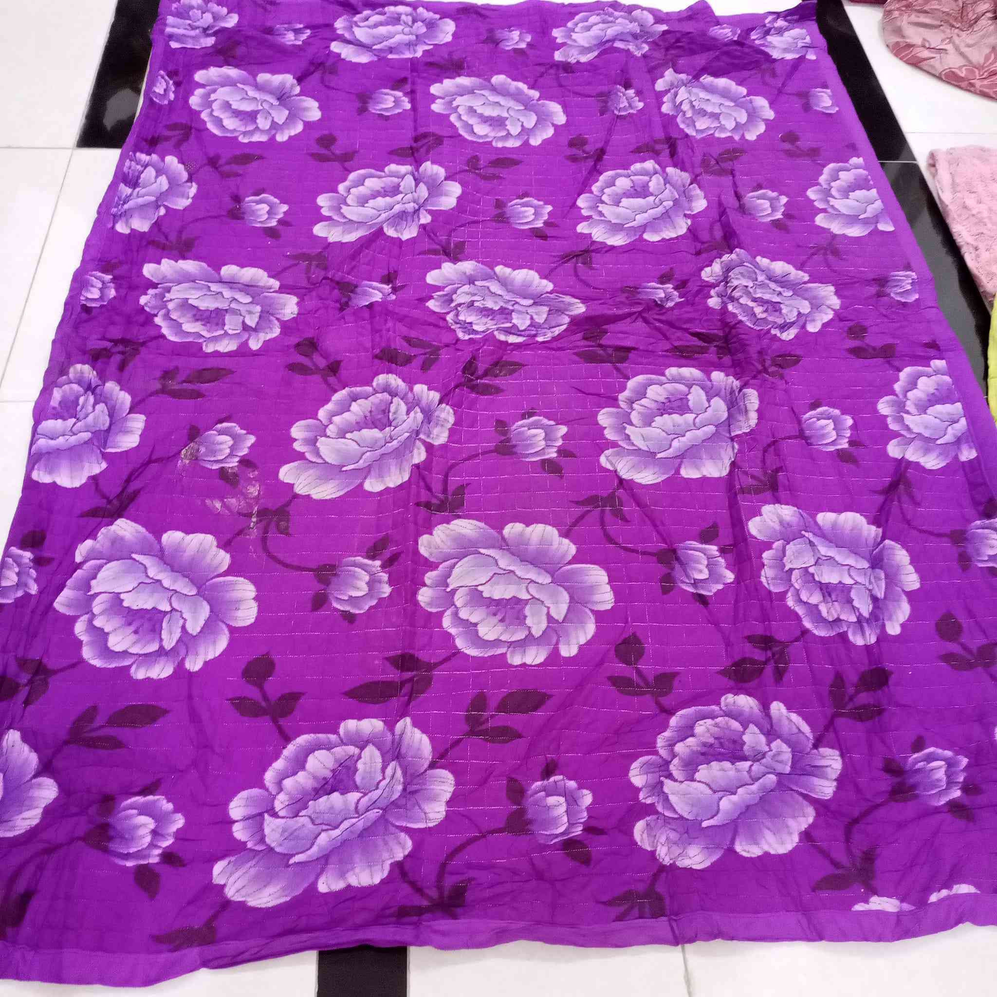 لحاف قديفه باله جديد محل علاء وحيد بل حمزه لغربي بسوك لباله يم لمصرف جديد محل علاء وحيد ***********
