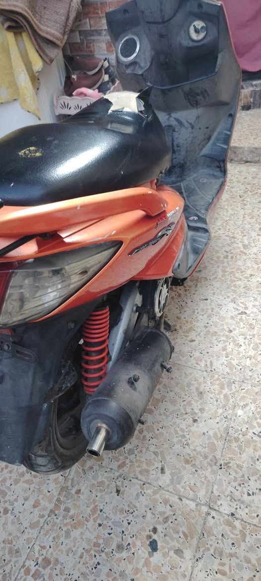 سلام عليكم دراجه سكنس فحل للبيع دراجه مكفوله كهرباءيات شغاله دراجه شلعه معدل مكاني ام الكبر السعر ٧٠٠وبيها مجال رقم الهاتف ***********
