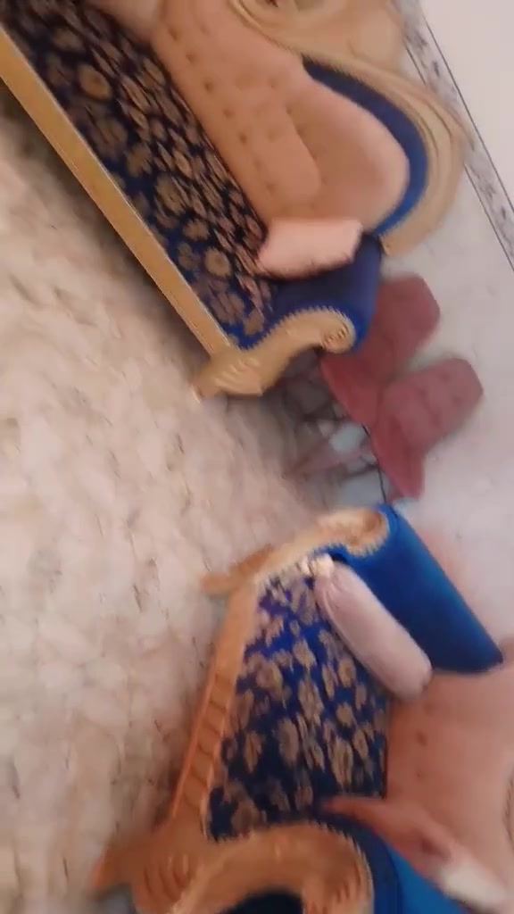 للبيع تخم حطاطه حيل نضيف السعر 180 قفل العنوان الدور


**إذا كنت صاحب هذا الإعلان وتريد حذفه لأي سبب، رجاءا أرسل رسالة إلى الدعم الفني**