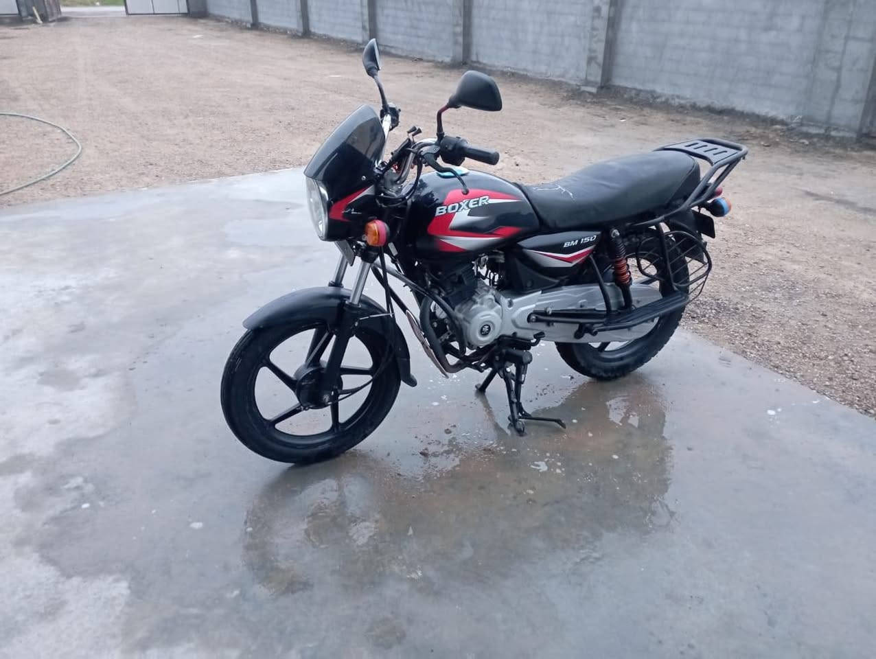 السلام عليكم بوكسر نضافه فول مكفوله مابيه اي نقص كلها شغاله أوراق موجوده السعر مليون ١٠٠ رقمي *********** ومتواجد خاص
