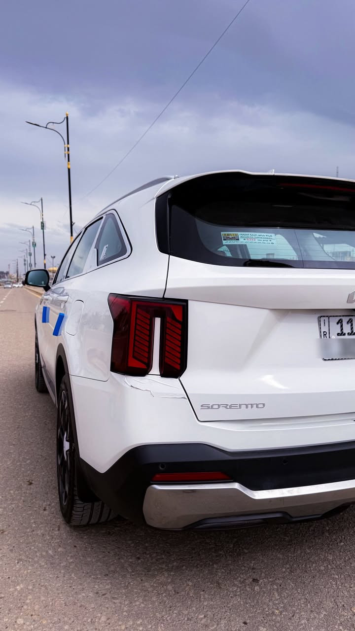 سورنتو 2024 رقم بغداد كفاله عامة
ماشية 19 الف 

١- محرك 3500cc (6)
٢-ويل 20 
٣- داتا شو 
٤-دخول ذكي بصمة وتشغيل عن بعد 
٥- سايد بريك بصمة 
٦-كراسي كهرباء 
٧-٣ قطع تبريد 
٨- شاشة متصل وتحكم كامل كار بلي واندرويد اوتو 
٩-تحكم التبريد والتدفئة شاشه 
١٠-لايت زنون مع لد نهاري 
١١- حساسات امامي وخلفي مع نظام الرادار الامامي 
١٢-بردات خلفية 
١٣-اريل نفكيتر مع نظام Gps
١٤ -مري شفط ونظام ترحيب عند الاقتراب والفتح 
١٥- تحكم كامل بالجام auto 
١٦- كير ماوس 
١٧- تبريد وتدفئة منفصل 
١٨- نظام auto hold 
١٩- نظام نزول منحدرات
٢٠- كاميرا خلفية دواره 
٢١- شحن هاتف ذكي وايرلس
٢٢- تحكم كامل للمقود ( مثبت سرعه - اوامر صوتيه - ) مع شفتات في المقود 
٢٣- اناره ليليه كامله للدواخل والابواب 
٢٤- شاشه ديجيتال متغيره 
٢٥ - صندوك كهربائي
٢٦- اربع انظمة قياده ( sports, comfort,Eco , Normal )

السيارة رقم بغداد مكفولة من البارد والتكحيل والصبغ كفاله عامة 
السياره زيرو بحاله الوكالة بعدها بلاصقات الشركة 

مكان السياره ميسان 

ما متواجد على الفيس
الشراي يتصل ويتدلل 
***********
