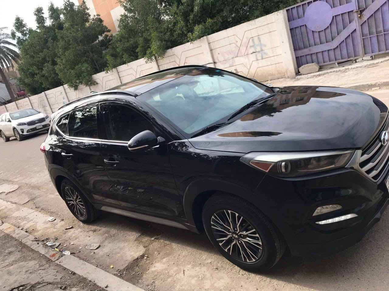 سلام عليكم توكسان موديل 17واحد على واحد فول سيارة فور ويل مكينة 2000 جي تي بصمة بني رامة كشنات كهربائي حساسات جانبية صندوك كهربائي شاشة كبيرة ماشي 100مكاني بغداد الشعب سيارة جاهزة وناعمة رقمة بغداد انكليزي تحويل مباشرة امريكي حادثة بنيد ونفس مصلح مصبوغ السعر 155هاتف ***********
