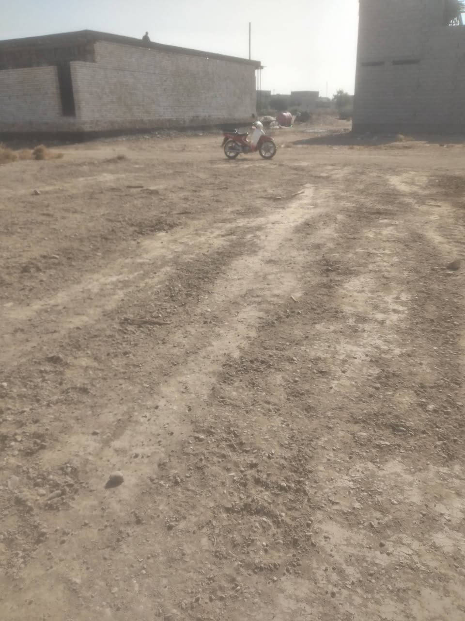 قطعة أرض للبيع سند زراعي طابو تتحول حجه مساحتها ١٢٠ واقع حال ١٢٦ متر ماء وكهرباء سعر ٢٠ شراي يتصل عنواني بلد حي ازدهار  ***********
