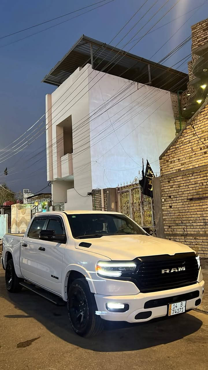رام 2025 
فئة BIG HORN
محرك 6 سلندر 3.6 تنفس طبيعي
فول مواصفات ما عدا الفتحة 
ماشية 20 الف كيلومتر
رقم بصرة كتاب شهداء 
حادثها بنيد والجاملغ بارد 
السيارة جديدة بحالة الوكالة

مواصفاتها:  
رادار
تشغيل عند بعد 
حساسات امامية وخلفية
نقط عمياء 
مثبت سرعة
تحديد مسار
تنبيه خروج عن المسار
شحن التلفون لاسلكي
 شاشة كبيرة 
كشن كهربائي 
كشنات تدفئة 
ستيرن تدفئة 

السعر :335$

للتواصل: ***********
