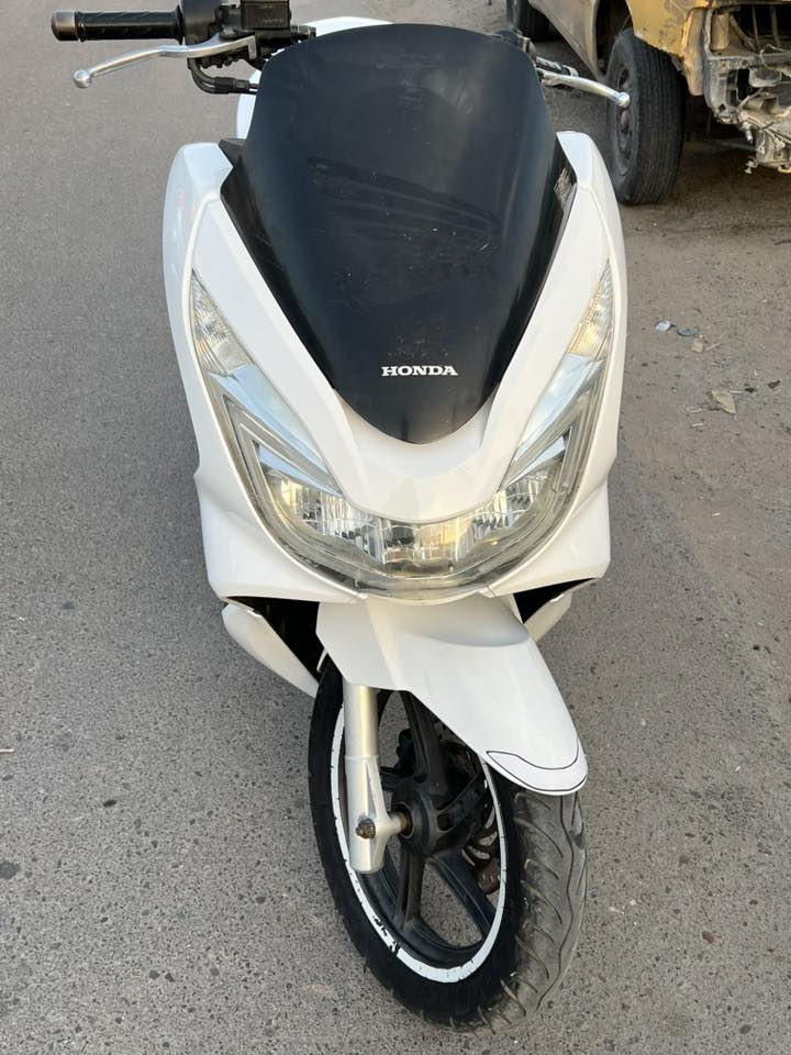 سلام عليكم  Pcx جيل ثاني يابانيJf مكفوله      ماشيه 31 الف قبل 3 شهر من نازله من معرض وصل رمبه موجود  حساس زدحام حساس ستان كله شغال دهن موتل دراجه خير من الله حجم مكينه 150 مكان البلديات   ***********   السعر 13$
