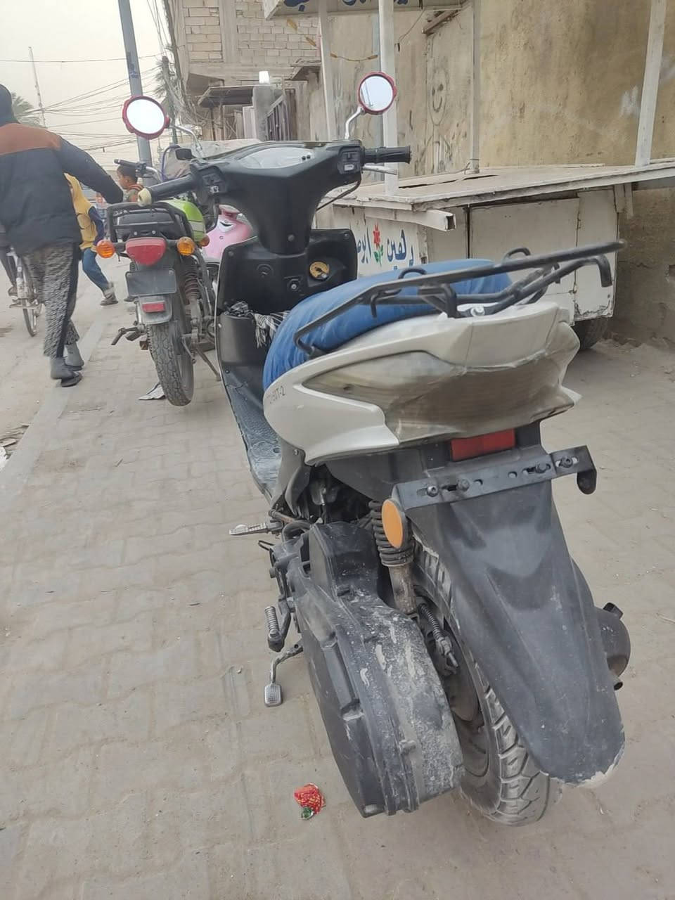 دراجه ادرس للبيع كوم حديد ابيع قيم واخذ  ***********
.
اتصل لا تعليق ولا خاص اتصل رمش اخابرك شغاله بس الهندر 
علموطه 
سلف بس باتري
