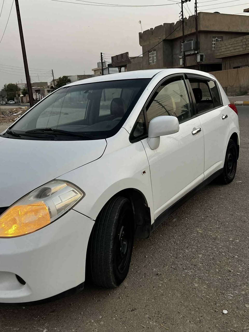 السلام عليكم ورحمة الله وبركاته 

نظراً للوعود الكاذبة توجب النشر من جديد 
سياره نيسان فيرسا موديل 2012 وارد امريكي حجم المحرك 2.0 الگير والمكينه بحالة ممتازة سيارة نظيفه ومناقصها ايشي 

السعر :74 وبي مجال للشراي 
للأستفسار اكثر الاتصال :***********
