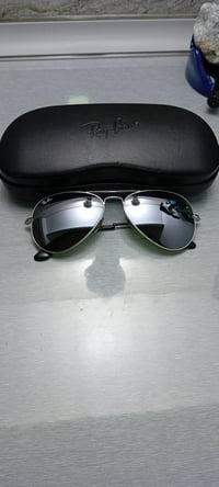 نظارة ماركة راي بان ايطالي ارجنال موديل: طيارين  قياس:55 صغير لوجه الن...