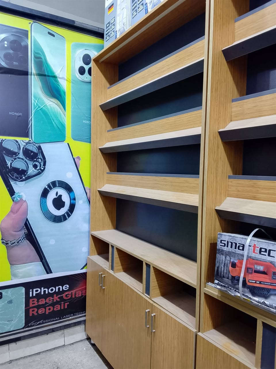 باترينه جديد للبيع عدد ثنين اي استفسار الاتصال على الرقم ***********
