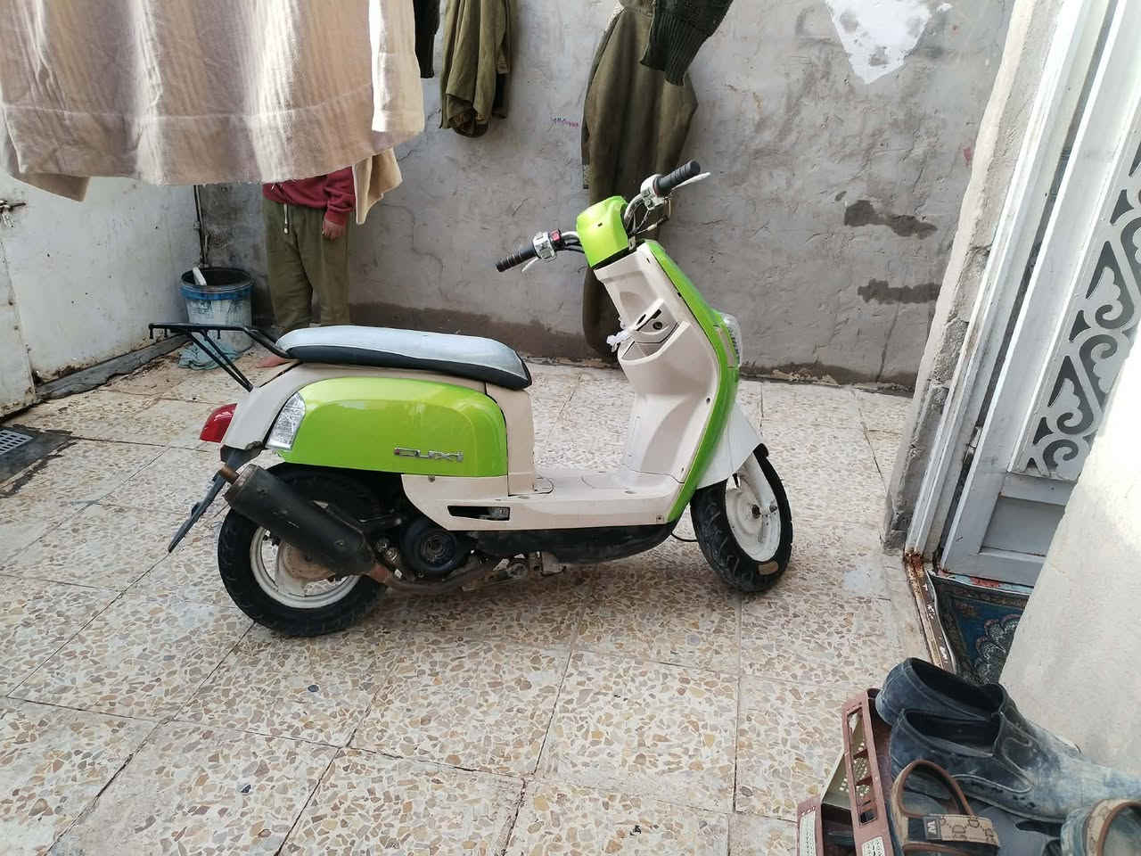 سلام عليكم دراجه بوليسي لبيع دراجه صارلهة يومين من مجفهت لعدهة عل يحك دراجه حلوه ونضيفه سعر 675وبيهة مجال بصيط مكاني كربلاء ساهرون ***********
