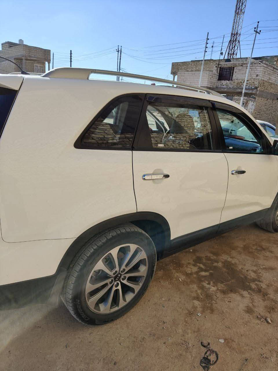 سلام عليكم
سورنتو 2015 خليجي محرك 6 سلندر كفاله عامه 
محرك گير مكفولات وع الفحص بصمت تشغيل وبصمات بيبان دواخل بيجي كشنات جلد 
ترحيب عن الاقتراب علامت سورنتو بلدوسات
 رقم بغداد بأسمي باقي التفاصيل اتصل وتدلل
***********
