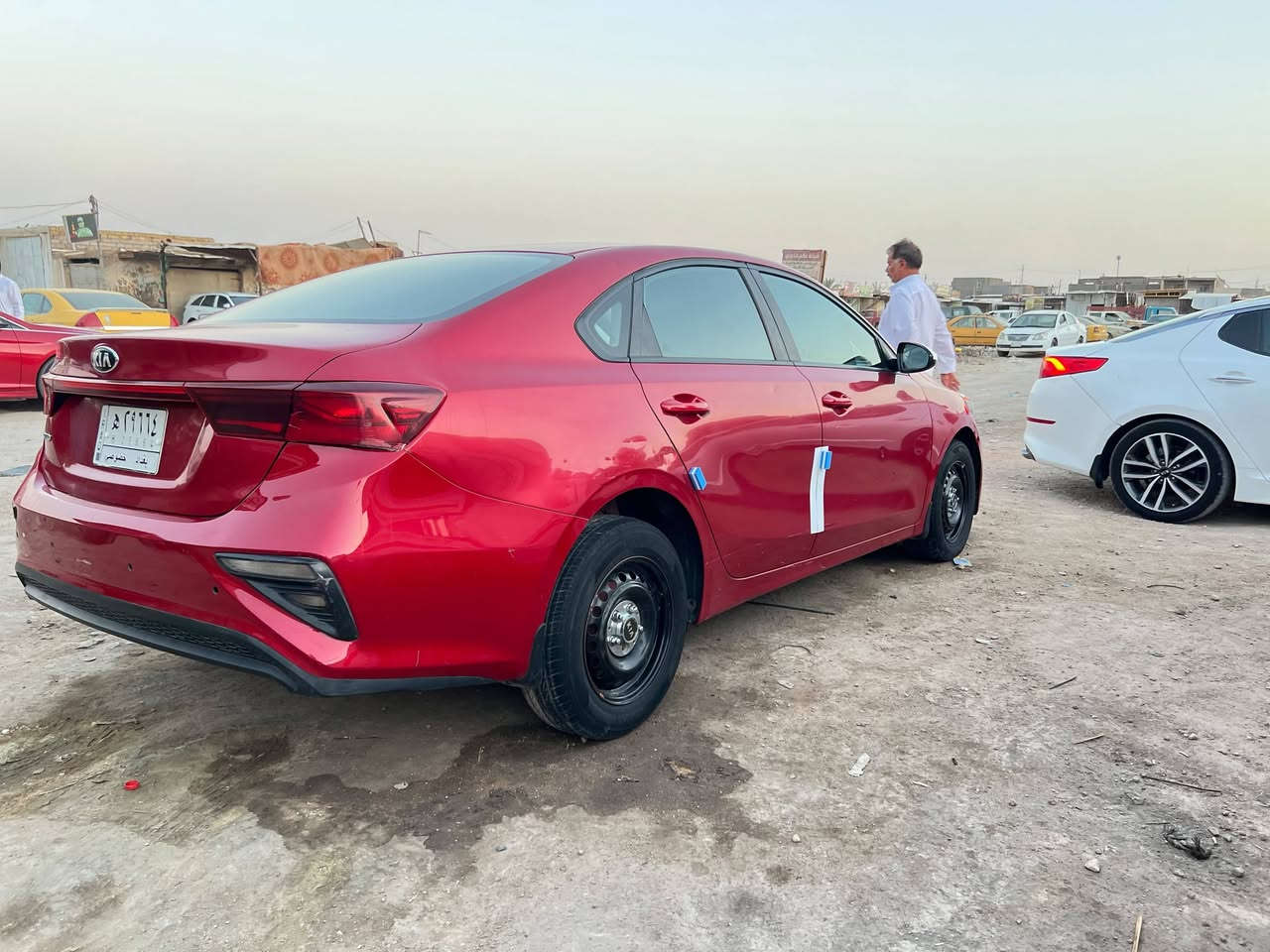 سلام عليكم سيراتو خليجي مديل 2021 مكينه وكير حداديه تبريد شرط سونار موجود بدون تبديل ولا ضربه عابره بس بارد رقم  بغداد مداور مباشر السعر 137وبيه مجال السفسار *********** مكان سماوه رميثه
