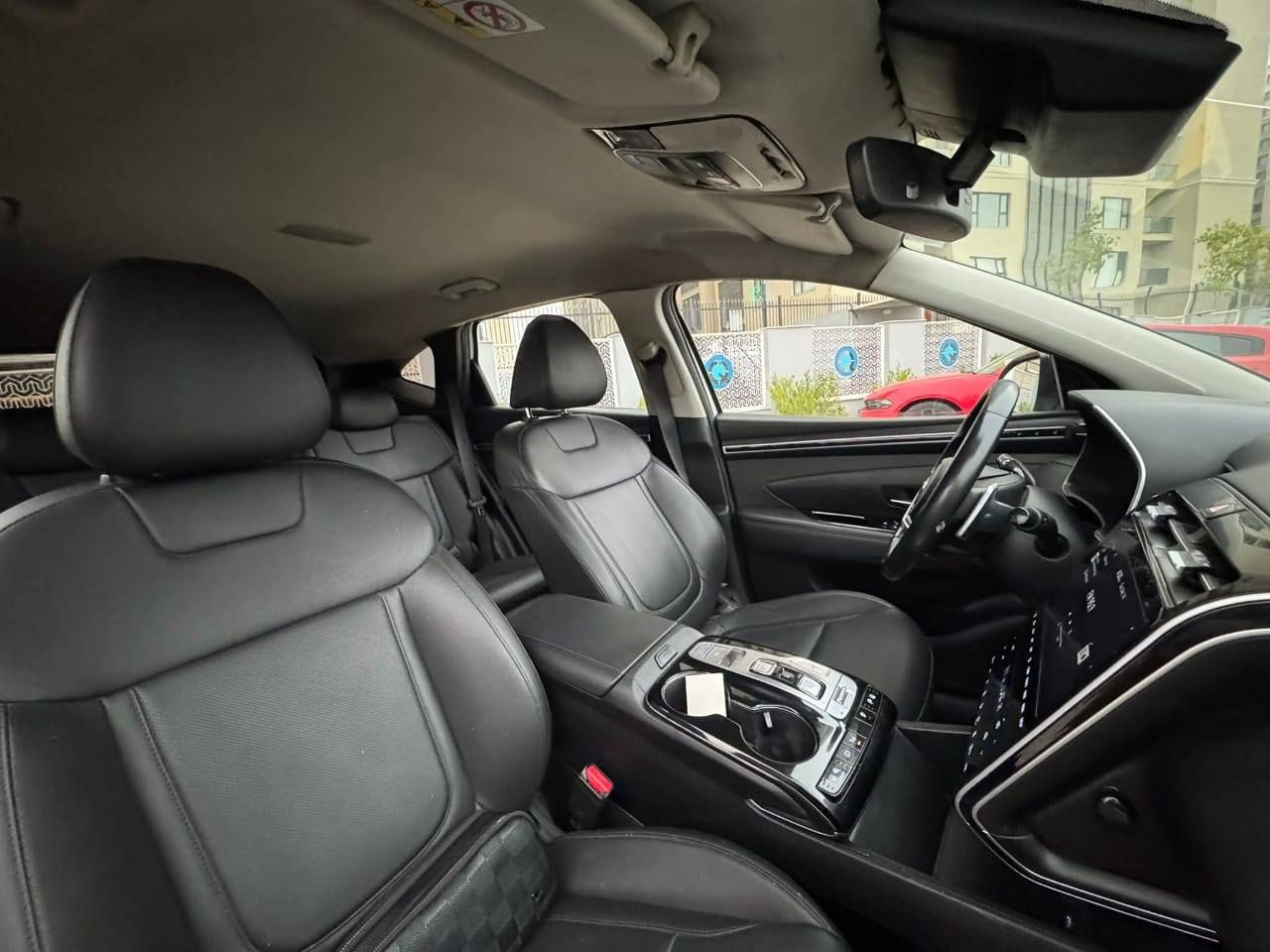 السلام عليكم
هونداي توسان 2023 وارد كوري 
ماشيه 65 الف 
محرك 2000 تيربو ديزل 
مواصفات NLAin
بصمه 
شاشه 
كأمره 
تحكم ستيرن 
كراسي جلد 
تبريد قطعتين
تدفئة تبريد بالكشنات
حساسات أمامية خلف 
اشاير بالمرايات
تشغيل عن بعد
حادثها بل تكم تبدل باب سائق بلادي ومعادلة قمارة  
مكانها بغداد حي الجامعة 
السعر 145 $ بيها مجال 
رقم واتساب ***********
