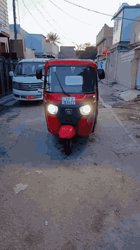 تكتك باجاج موديل 2017 شهر 4 للبيع مصبوغة عام الجمالية الصورة توضحك  كلشي مرقم كاملة مكملة 
ما نقصها اي شي السعر 5ملاين و300وبيهة مجال 
المكان البياع الشرطة الخامسة 
الرقم ***********
