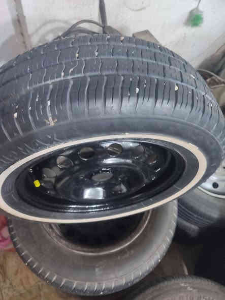 تخم ويل حديد كوري الاصلي ابو الختم حجم 14شرط الفحص بلبلنص لاعواج ولاتصليح مصبوغ فول نضافه يرهم كيه ريو أو اكسنت أو كورله قديم مع تخم تاير حجم 14.65.185ابو الخطه نضافه فوك 70بلميه بيع او مراوس السعر 200مكانق نجف مكتب الرشيد ***********
