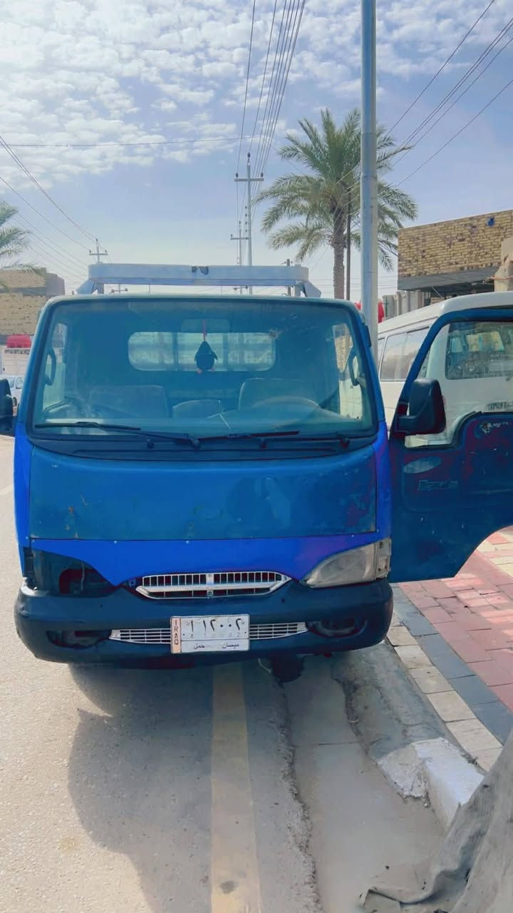 السلام عليكم سيارة للبيع موديل 93 كير وكينه جديده تخم تأير جديد حداديه جديده ما اندل راعيه ابيع برميل و4 تايرات مكينه 2700 جديده اتعهد سرقه فقط عشائر سنويه عضم عاج مكان كربلاء سعره 28 وبيه مجال مستعجل ع البيعه ***********
