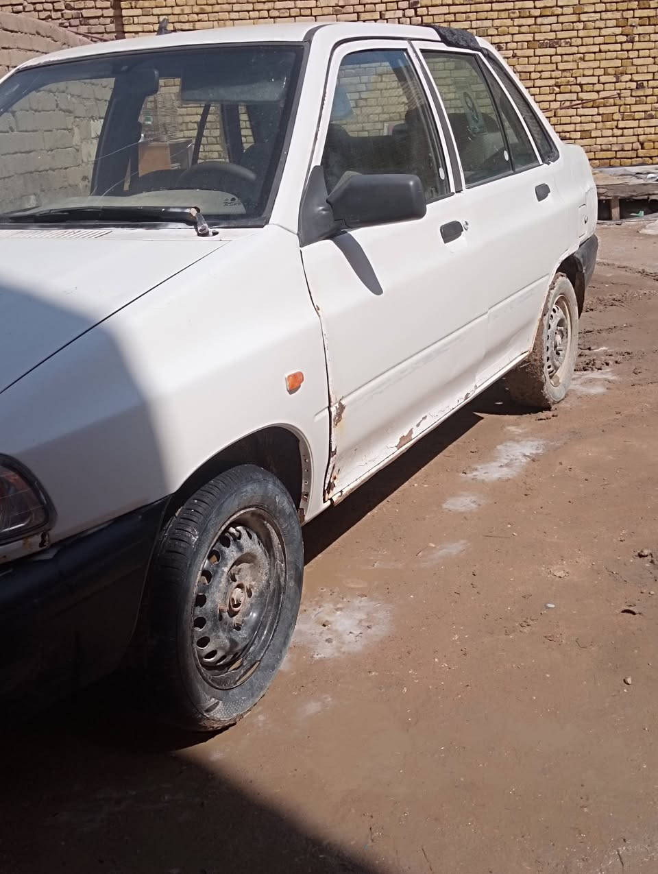 سلام عليكم
مكلف بنشر مكلف بنشر رقم راعيها موجود وشوفه سايبه للبيع مديل 14
السياره حلوه شوفت عينك توني معمرلها بجم كامل من جاملغات من دعاميه من حداديه كامله من الطول لطول تخم تاير توني شاده رقمها بغداد الجديد بعد بس تثبيت لوحات 

مكان ناصريه مركز (((  *********** )))
