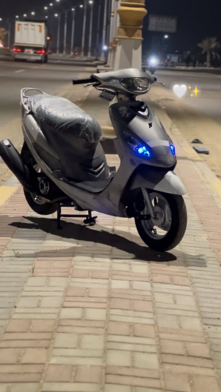 سلام عليكم دراجه ماكس نضيفه تجي تفحص وين ما اتريد كفاله عامه معدل نهضه محرك نام علا شرط سعره خاص الرقم ***********
