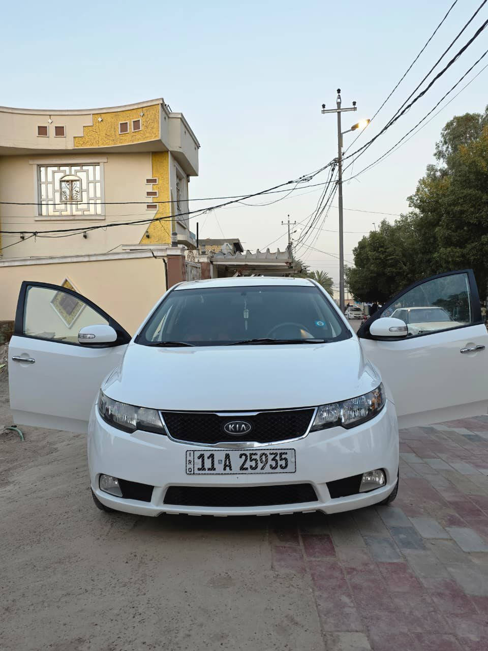 السلام عليكم
سيراتو مديل 2009 خليجية مكينة 1600 

مكينة وگير خير من الله

تبريد ثلج 🧊 

فتحة السيارة

حساسات خلفية 

كامرة 

اشاير بالمري

فول ماعده البصمة

السونار مرفق وياهه بالاضافه الى مكان صبغ محدد مرفق ايضاً مع المنشور 

كفالة السيارة من الفتح والمعجون والتعديل الحار فقط مكانين بارد وصبغ قليل 

السيارة غير متعوبة ومال جناي وماشية فقط 220 الف

رقم بغداد انكليزي باسمي تحويل مباشر

السعر 108 وبية مجال 

المكان:النجف الاشرف ناحية الحيرة 

للاستفسار الاتصال على الرقم :***********

