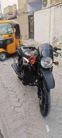 بوكسر 2021 خير من الله مرقم بسمي السعر 2100 وبيها مجال مكاني بغداد جمي...