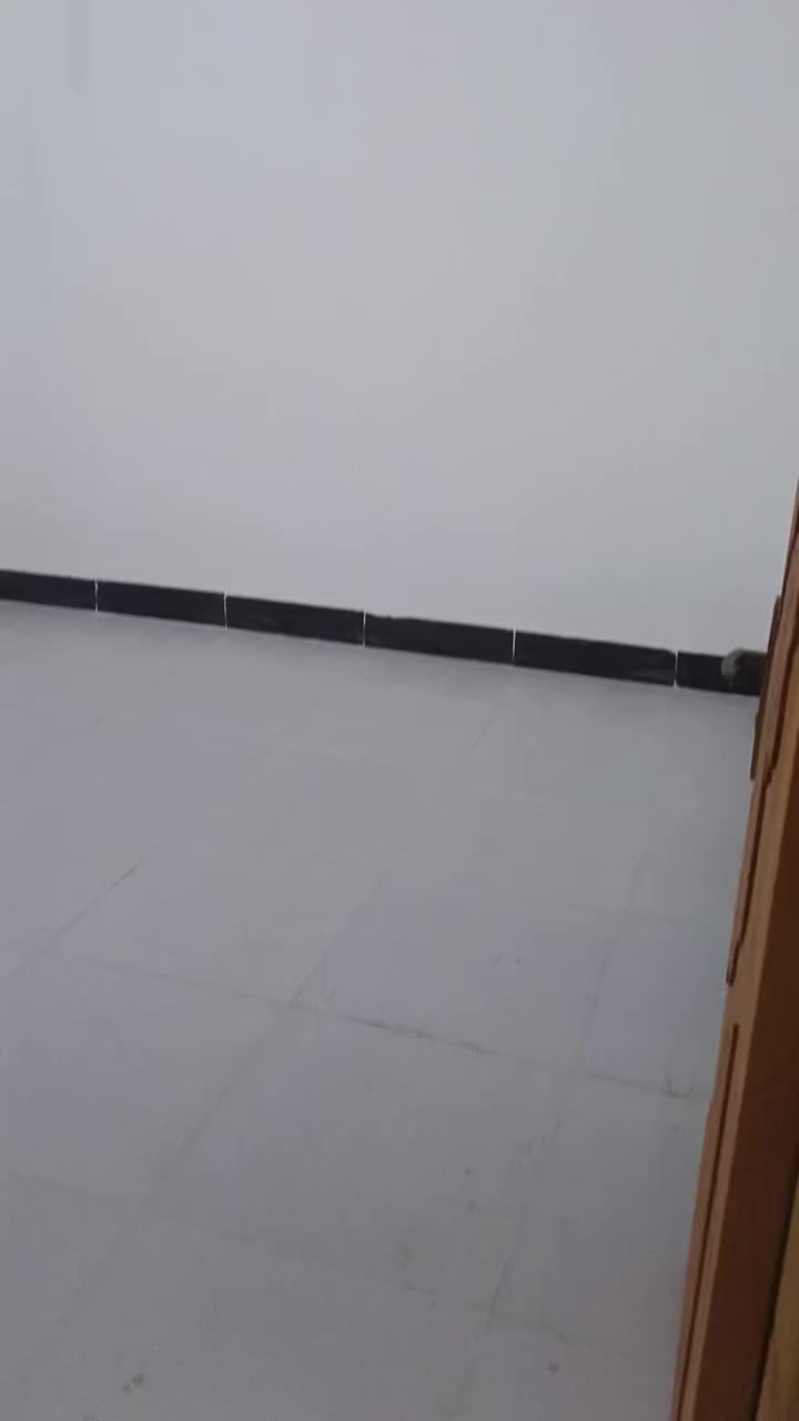 دار للبيع ١٠٠ الشبانات قرب الحولي السعر*********** زراعي عقد ٣٥
