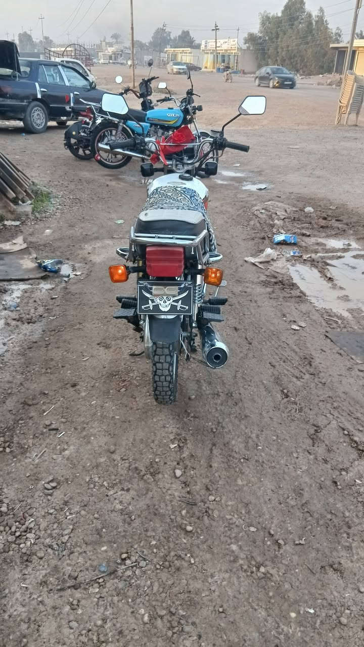 يا الله سلام عليكم ـــــــــ شباب دراجه ايراني سيفان موديل 2021 دراجه وضع الشركه بنايلون بعدهه جنت مخليهه ب مخزن  وليوم طلعتهه دراجه سبانه ماممدود عليه كلهه شغاله نشاط ومعدل خير من الله نص نكره سلف سعر الدراجه 650 وبيه مجال وتحياتي لجميع عنوان الدراجه الضلوعيه البفراج قريه الامين رقم الهاتف *********** ال مو شراي لا يتعبني فدوه
