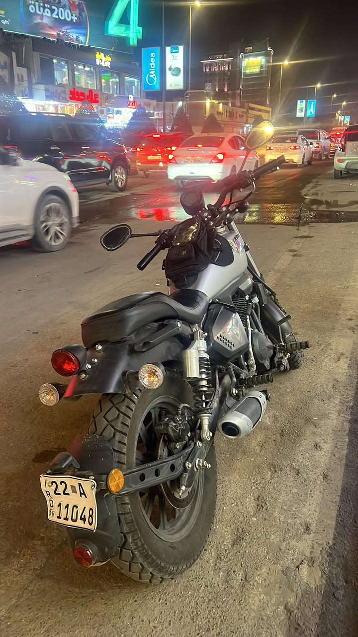 دراجه KY محرك 200ccالدراجه مرقمه ومصارلها شهرين بعدها جديده ومطابه 1000km الدراجه معروضه بـ23ورقه وبيها مجال المكان بغداد للاستفسار هاذه رقم : ***********
