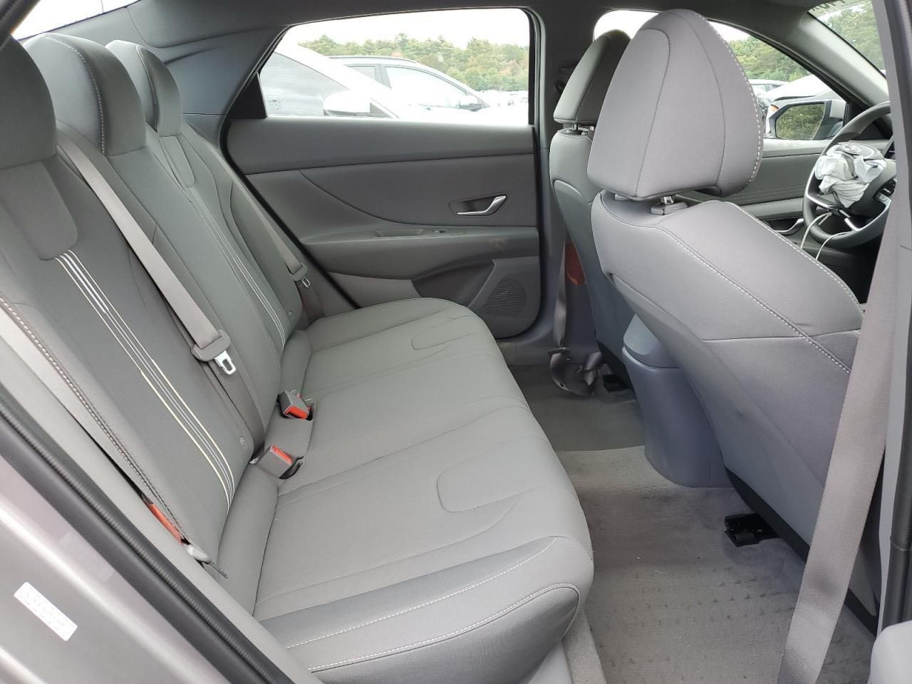 إلنترا ٢٠٢٣
مواصفات معروفه بصمه ابواب بصمه تشغيل ماشيه ١٠ الاف سياره نضيفه مال جني معوقين مرقم وكامل ١٦٠ وبيه مجال ***********
