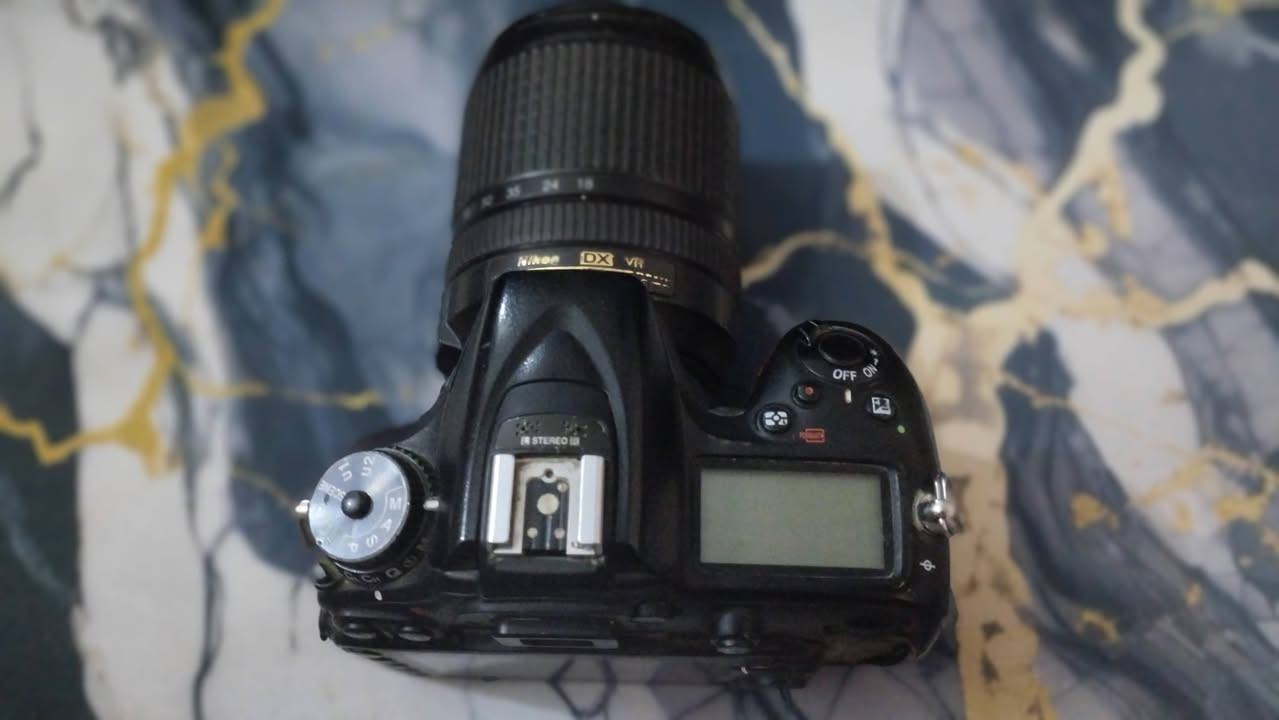 كاميرات مستعمله للبيع 
Nikon D7100

Canon EOS 700D

بدون ملحقات 
انطي سعر وبالعافية عليك
الرد على الواتساب 🤍
***********
