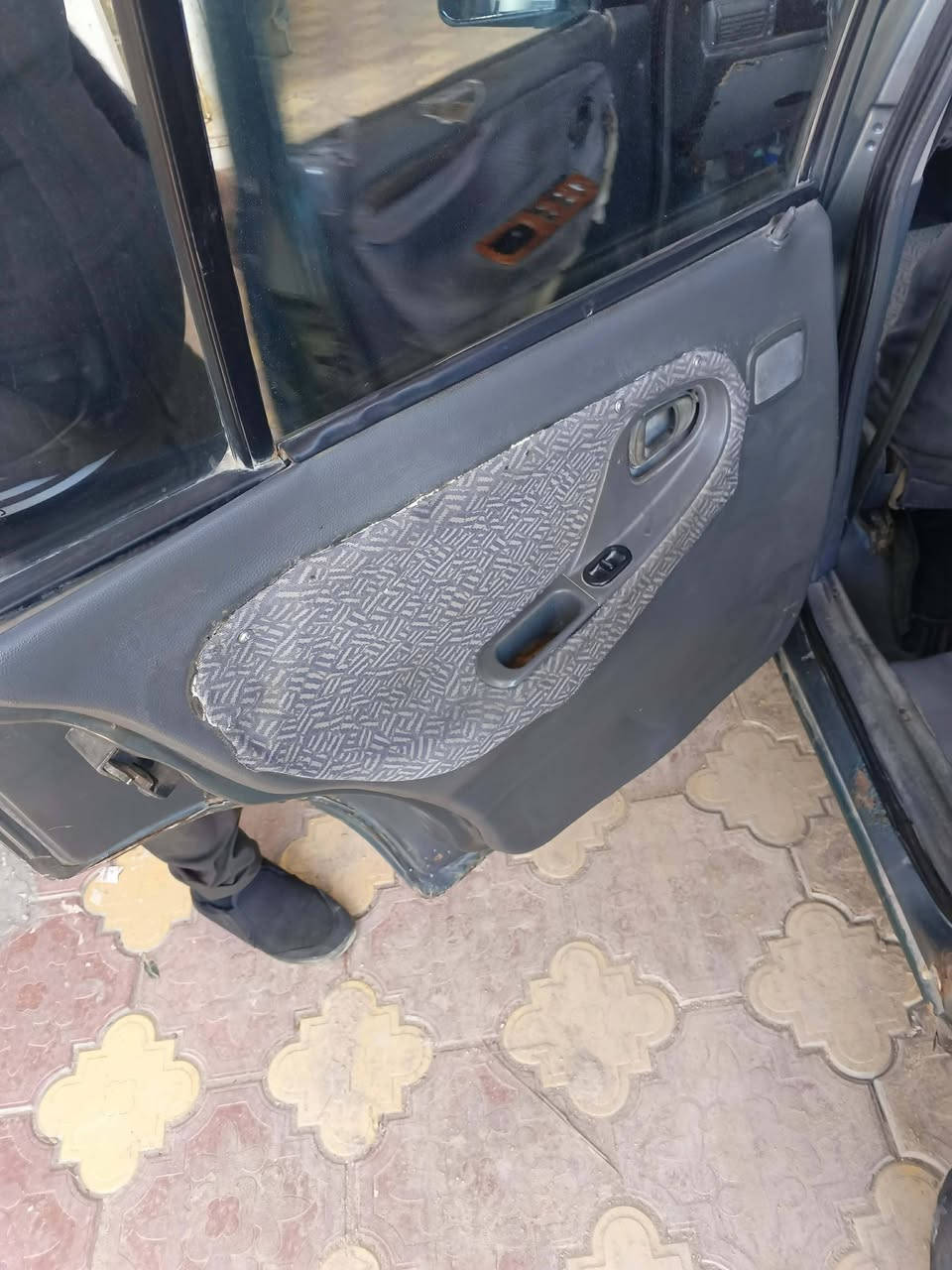 دايو سلو موديل ٩٦ كير عادي تخم تاير كير محرك جددد نظيفات رقم بغداد طرف ثالث وكاله تداور سياره بسمك ثاني يوم  مكلف بنشر اتصل ***********.   سعر 22 وبيه مجال
