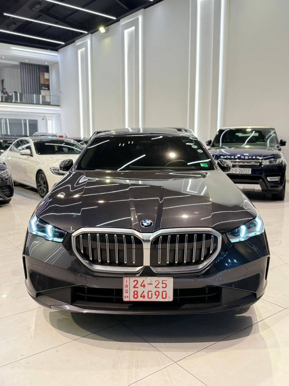 سلام عليكم 

‏                 BMW _ 530i__XDRIVE
____________

‏‎‏‎النووع : 530i

سنة الصنع : 2024

‏‎‏‎المسافة المقطوعة: 37,000 Mile

‏‎‏‎سلندر :  4T

السعر : 440$🔥 ورقة

*********
السياره لون مميز كلين تايتل مكفول من كلشي  

فول الفول سلايد ٥ كاميرات داتاشو دواخل دزاينو كشنات جلد كهرباء و خزن سستم صوت Harman/kardon و بعد هوايه مواصفات متنذكر 
____________

🌎 العنوان : اربيل ازادي المعرض  الپينا 

‏‎‏‎‏‎📱 للاستفسار يسعدنا تواصلكم معنا على الأرقام التالية

***********
***********
*********** ‏‎‏‎‏‎
