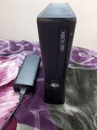 اكس بوكس 360 كامل ملحقات و مهكر و سعر 100  07734135622