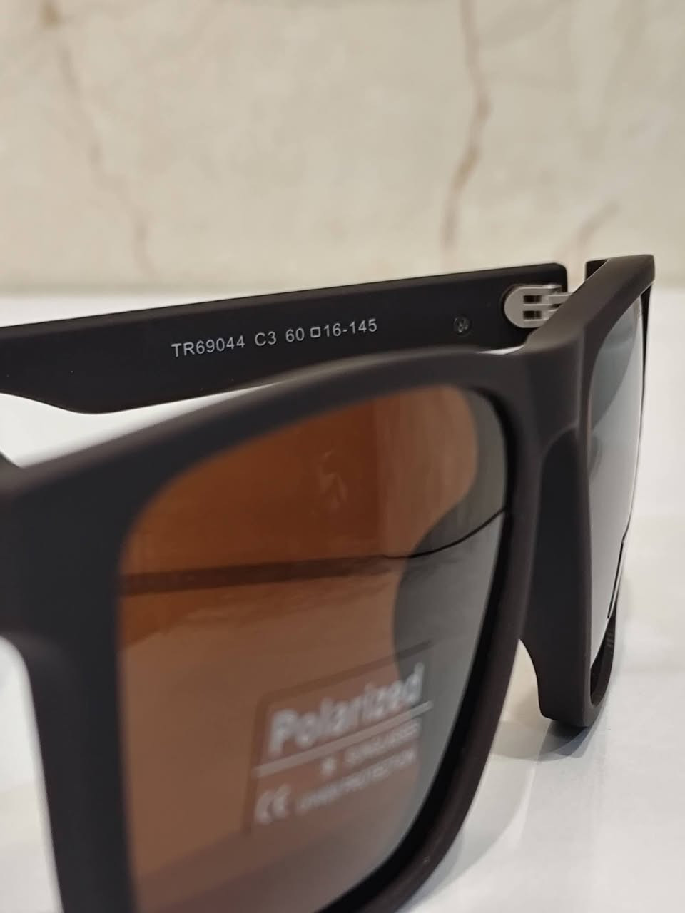 لاكوست بشكل مختلف ومغاير بمواصفات مميزه على اول تم
عدسه بولورايز مستقطبه
عدسه يوفي 400 حمايه من الاشعات الضاره للعين
كجول ورسمي
رياضي وعسكري 
قياس 60 
تأتي كاملة المرفقات

سعر 25 الف شامل أجور التوصيل لكل محافظات العراق 

للحجز مراسلة الحساب ( ترسل رقمك وعنوانك الكامل)

اضغط لمتابعة الصفحه ليصلك كل ما هو جديد ومميز
من (انس براند للاناقه العامه) متجر الاقتناء والهدايا الفخمه


**إذا كنت صاحب هذا الإعلان وتريد حذفه لأي سبب، رجاءا أرسل رسالة إلى الدعم الفني**