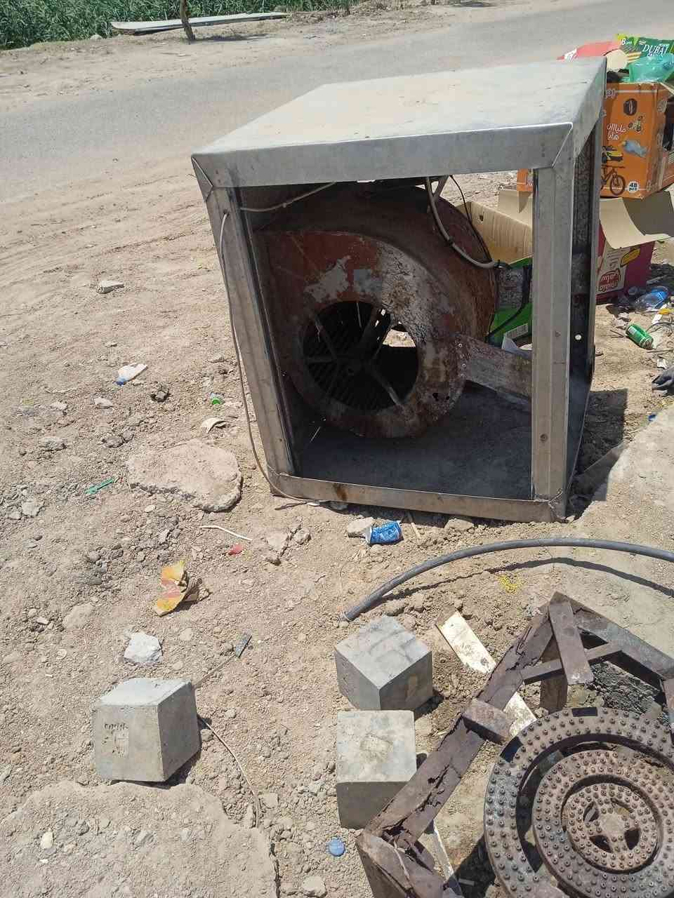 سلام عليكم مبرده ومجمده البيع نضيفات كلش ***********
